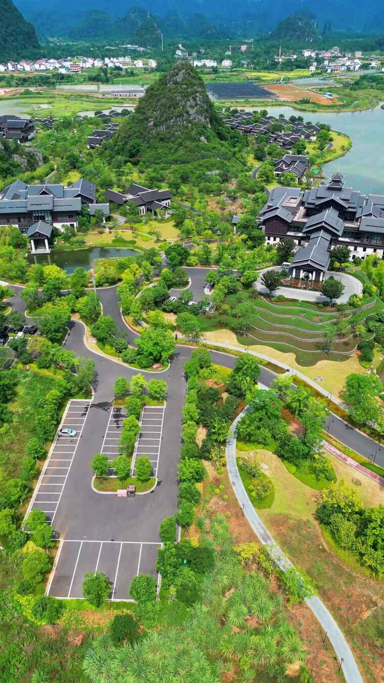 竖屏桂林融创度假区和雁山酒店群