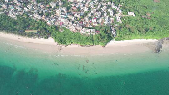 中国广西北海涠洲岛村落全景航拍