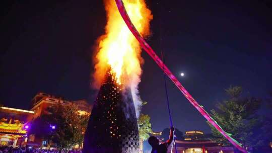 传统民俗烧塔仔