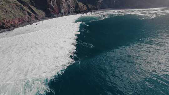 海边海岸海浪冲浪航拍