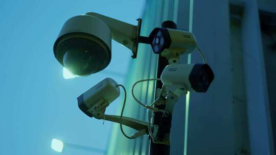 小区监控设备摄像头红外线夜间高科技安全