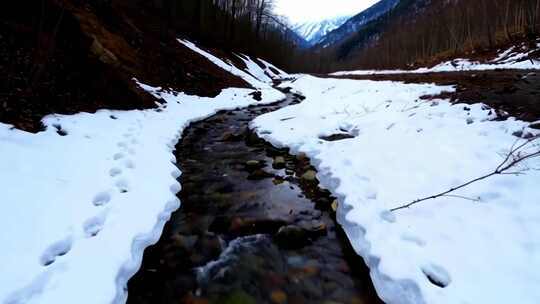 冰雪消融的美景