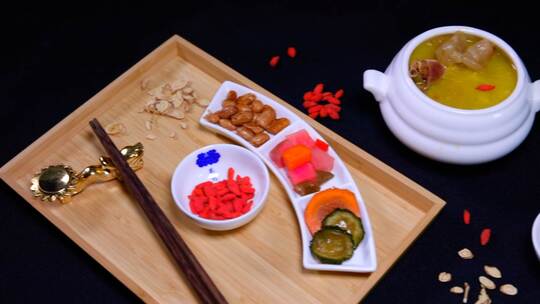 花胶鸡汤烹饪制作 健康养生美食粤菜
