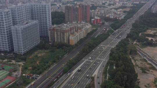 航拍深圳城市道路运输