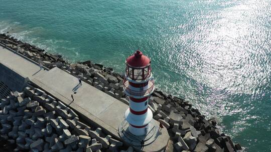 海南万宁海浪航拍灯塔神州半岛风光