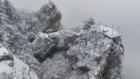 山脉大雪云海观景台自然风景航拍