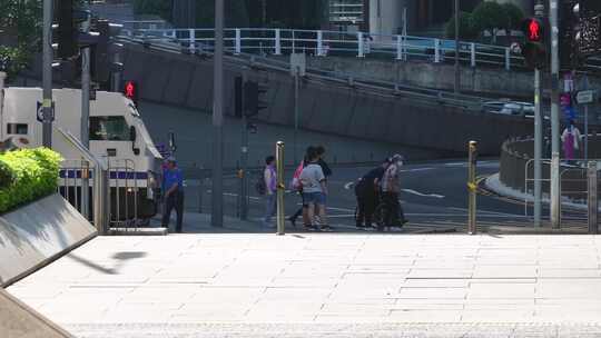 香港中环过马路行人