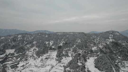 雪后乡村田野航拍全景