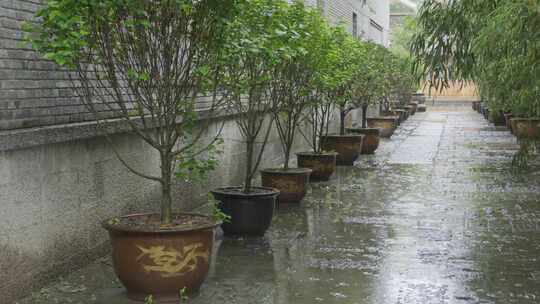 古城下雨素材