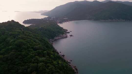 泰国帕岸岛海湾哈德林海滩上空的无人机著名