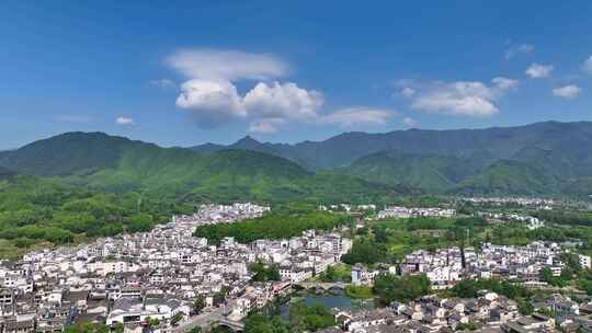 航拍中国传统水墨风安徽黟县宏村景区