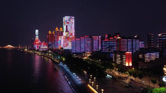 武汉长江江滩城市天际线夜景高楼航拍风光