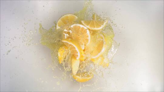料理机旋转柠檬