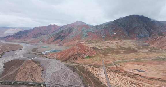 青海昆仑山脉山川河流青藏铁路大气航拍