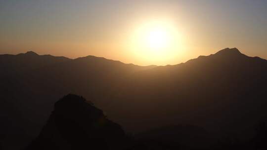 日出 夕阳 早晨 阳光 日照 太阳