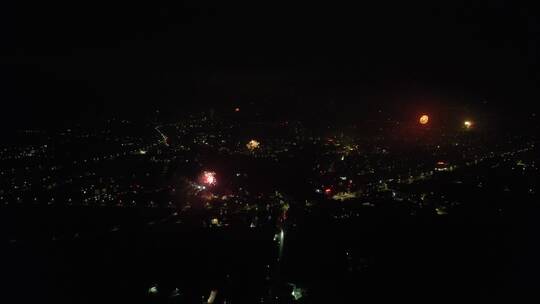 航拍浙江省诸暨市牌头镇除夕夜夜景视频素材模板下载