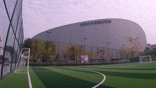上海小区足球场 红星美凯龙商场