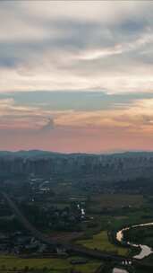 大自然日落晚霞夕阳航拍移动延时竖屏