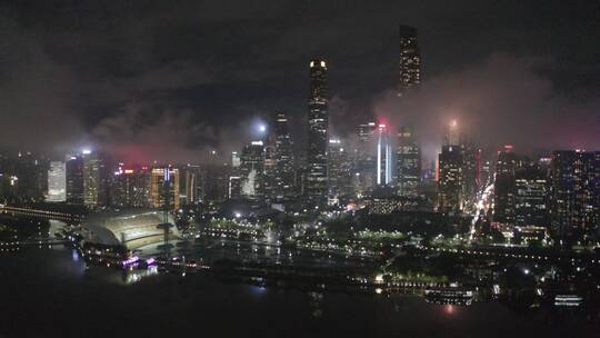 暴雨广州夜景市中心航拍