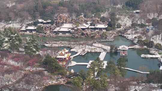 航拍瘦西湖风景区大明寺观音山园林雪景