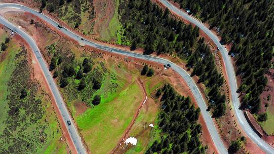 4K拉乌山盘山公路汽车行驶