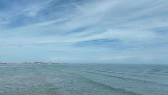 海岸线航拍大海沙滩海边风景海水浪花海浪潮