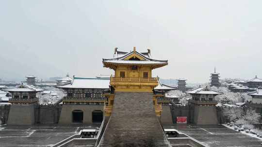 航拍襄阳唐城景区雪景，唐城影视基地雪景