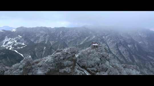 雪景航拍，香炉山，光雾山