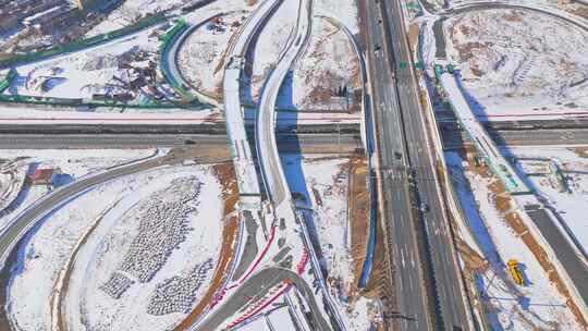 航拍冬季雪后城市立交桥城市风景视频素材