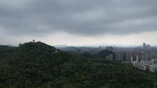 大雨将至的东莞黄旗山航拍