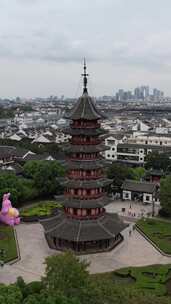 竖版航拍江苏苏州盘门景区4A景区