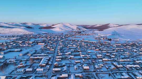 塞外小镇呼伦贝尔免渡河雪景