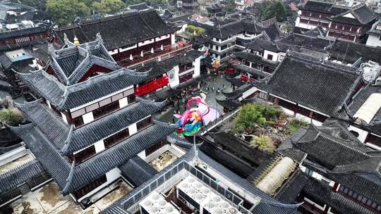上海豫园城隍庙新年初雪上海雪景