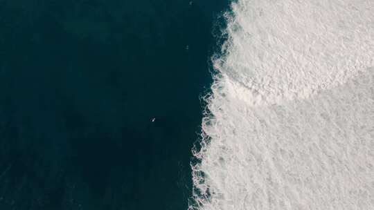 海边海岸海浪冲浪航拍