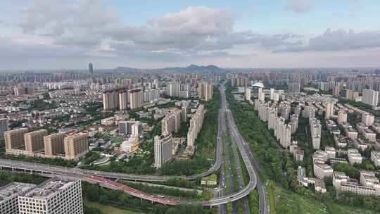 中国杭州留石高架路繁忙城市航拍视频素材模板下载