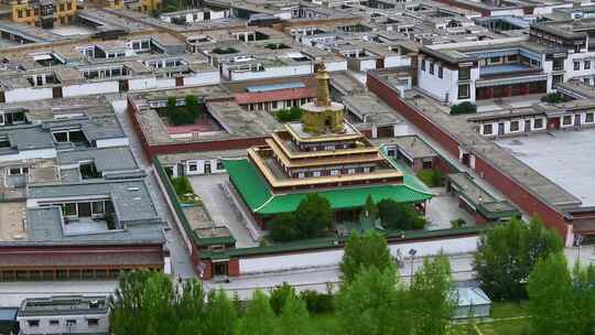 航拍甘南拉卜楞寺 寺庙全景