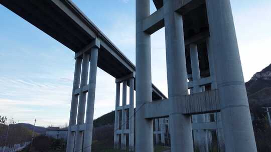 道路 公路 山区道路 村村通 基础建设 行驶