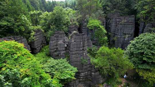 湖北恩施梭布垭石林景区山区喀斯特地貌航拍