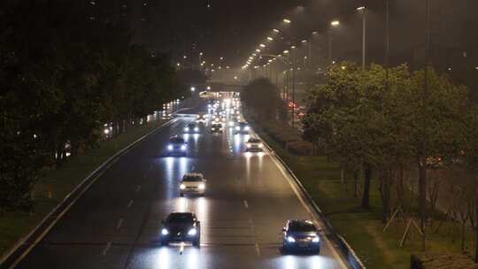 夜晚道路上的车流2