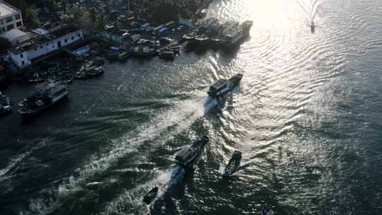 清晨海港渔船出港视频素材模板下载