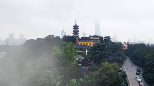 南京市古鸡鸣寺航拍风光