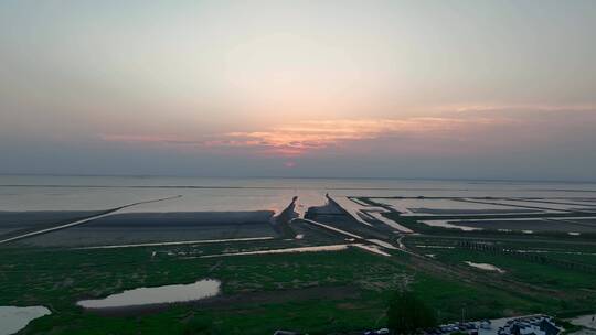 航拍日落时的南京溧水石臼湖风光视频素材模板下载