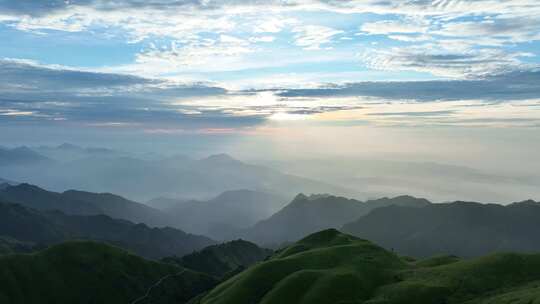 大气山峰森林航拍山川云海山脉壮丽山河风光