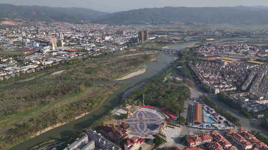 云南德宏瑞丽市姐告口岸国门景区航拍景观