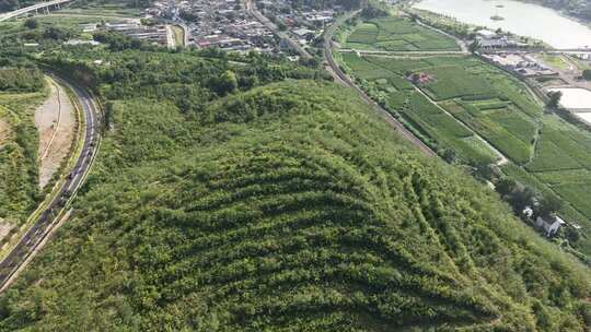 乡村田野公路航拍全景