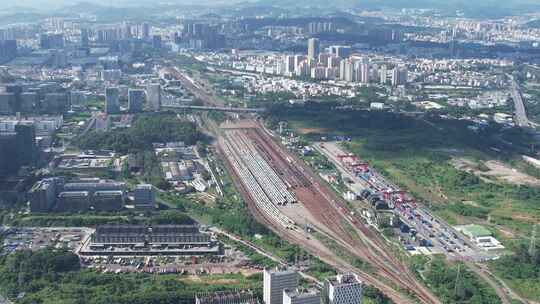 厦深铁路广深城际，深圳平湖火车站