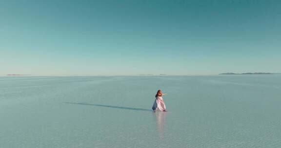 女人，Salar De Uyuni，玻利