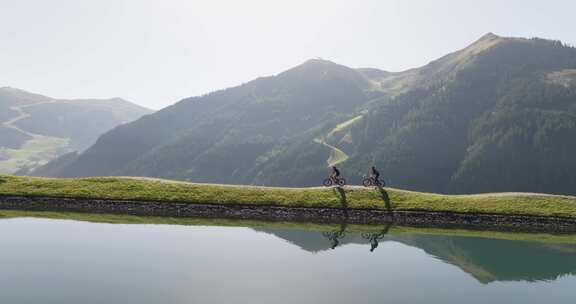 山，自行车手，湖，山