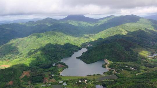 水库绿水青山水库航拍