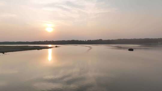 沂河河面落日夕阳美景